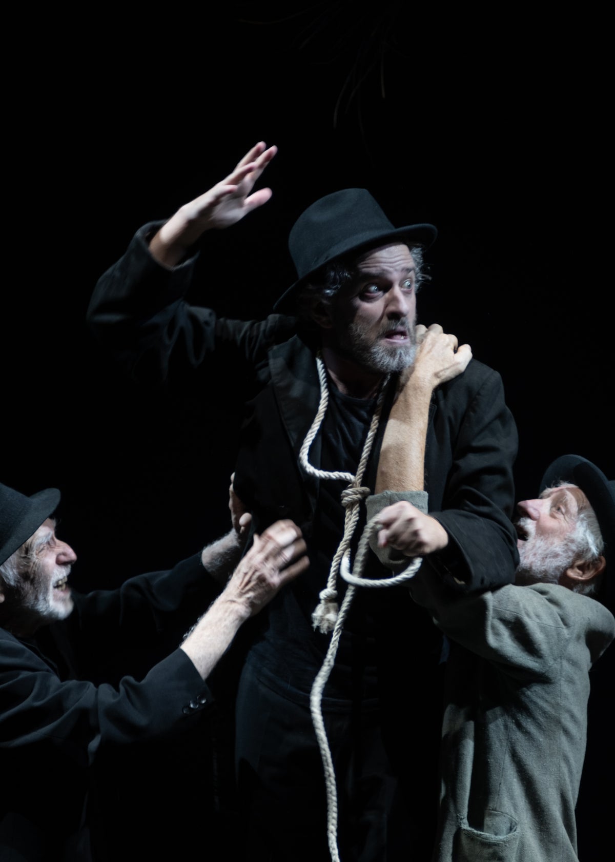 ASPETTANDO GODOT
