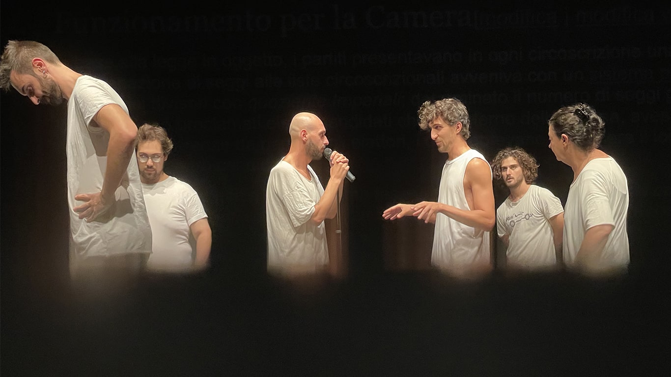 XYZ. DIALOGHI LEGGERI TRA INUTILI GENERAZIONI