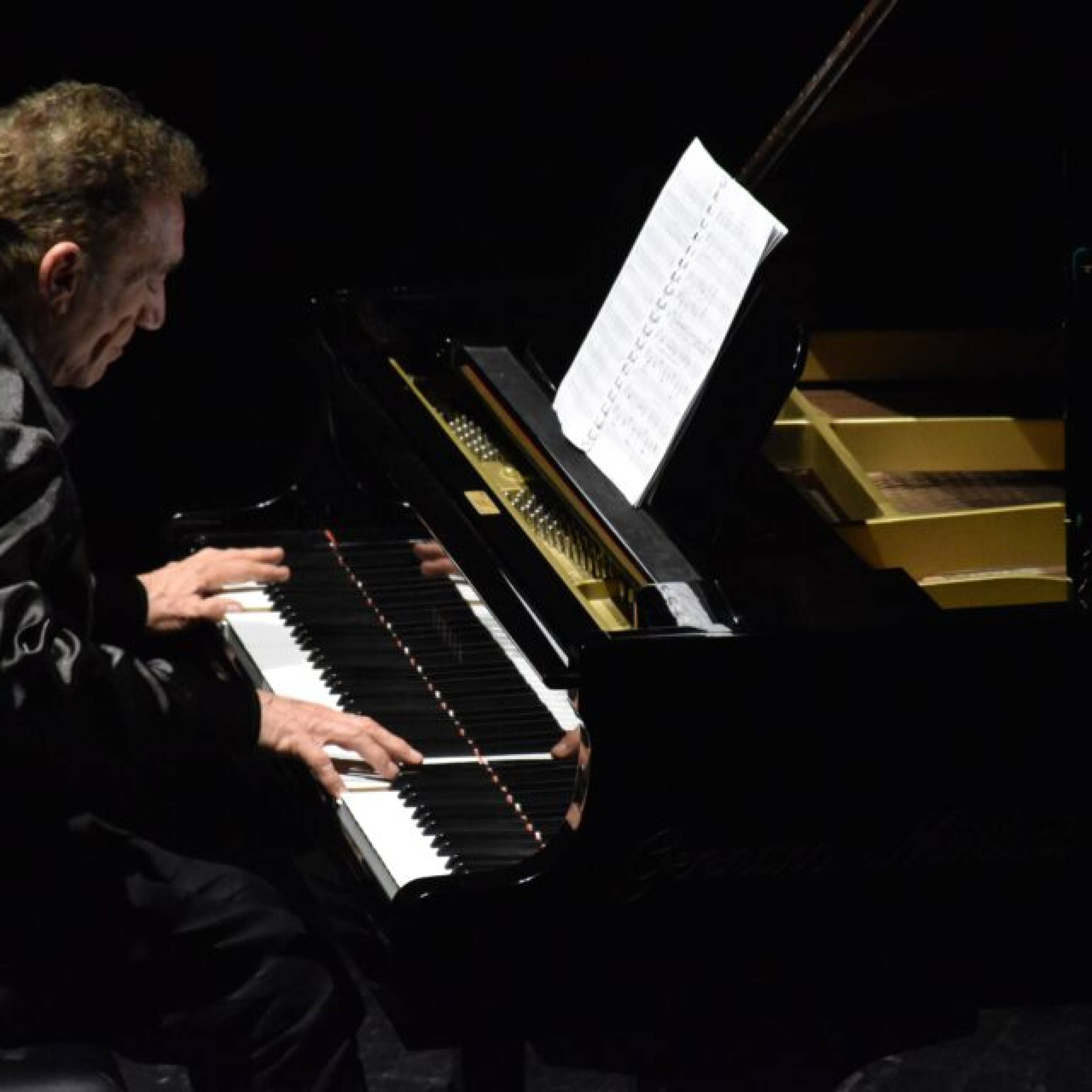 Eugenio Fels | Solo piano